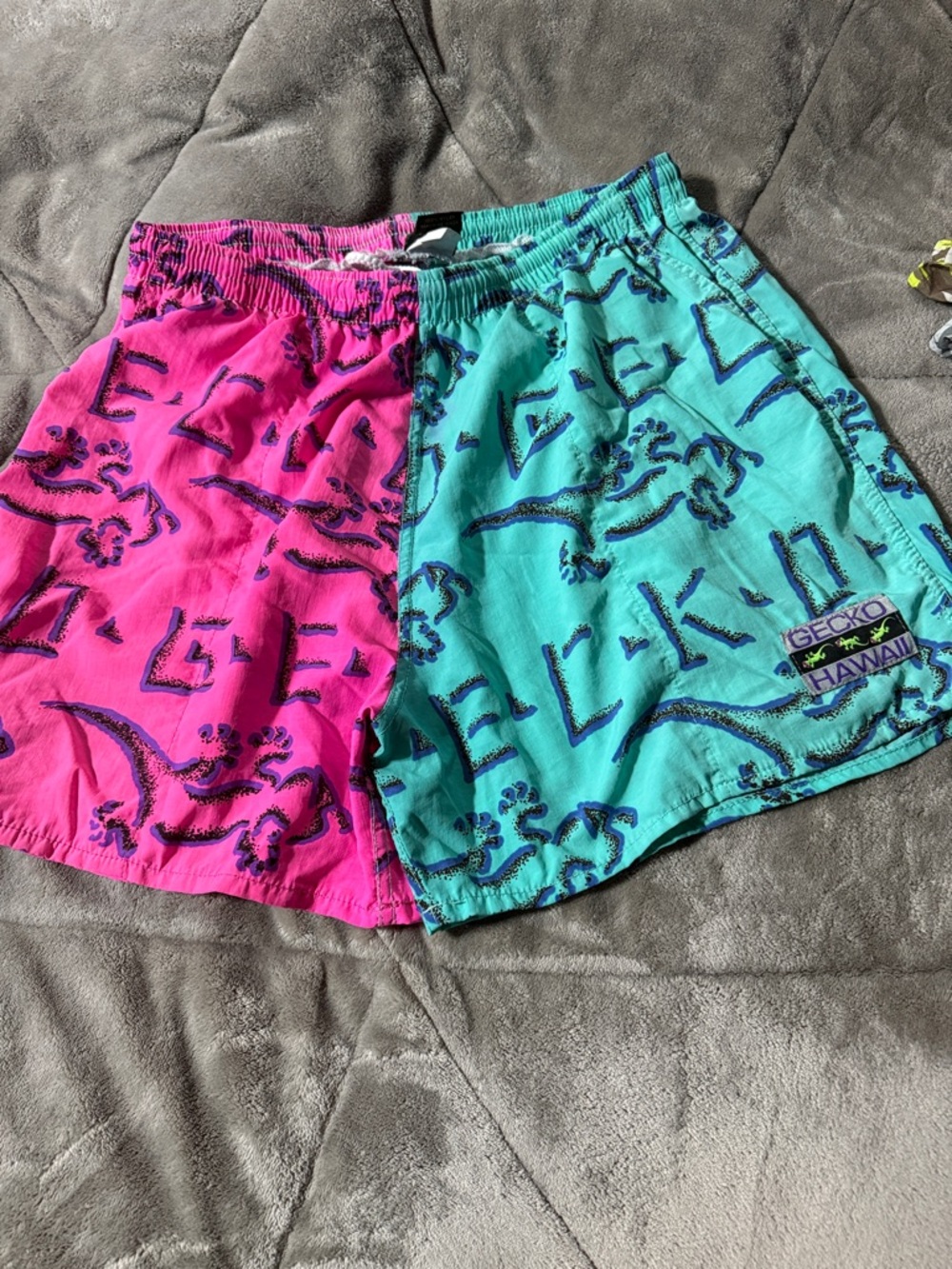 Gecko Hawaii Colorblock Beach Shorts - Pink & Teal
